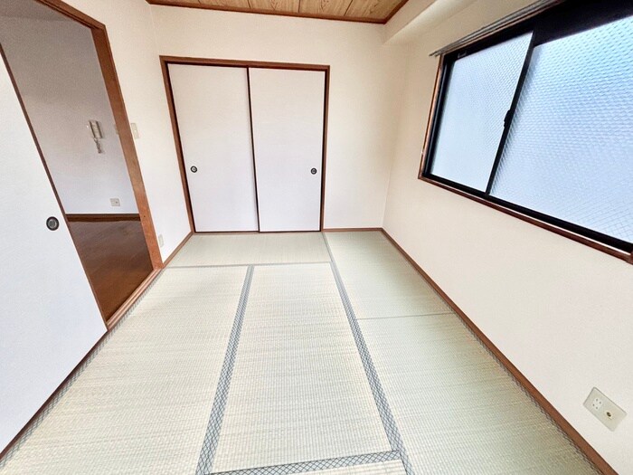 物件内観写真14　(居室)