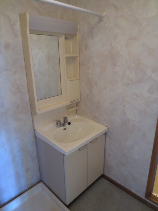 物件内観写真9　(洗面)