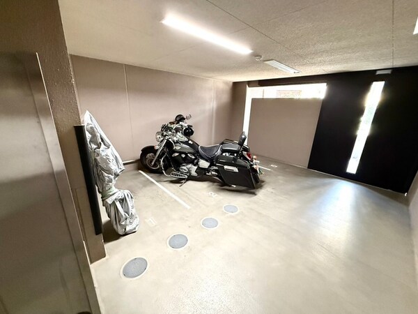 バイク置き場