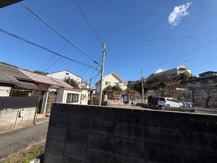 物件内観写真12　(室内からの展望)