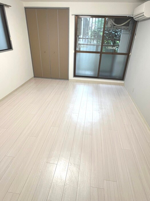 物件内観写真12　(居室)