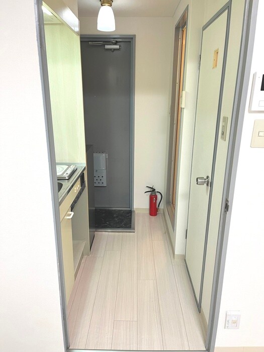 物件内観写真15　(廊下)