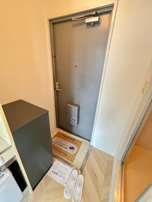 物件内観写真18　(玄関)