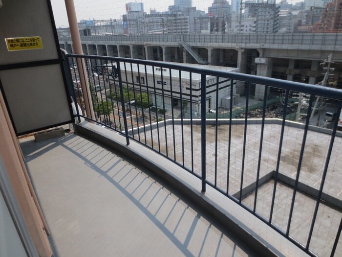 物件内観写真18　(室内からの展望)