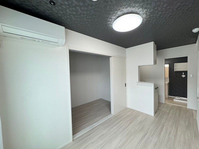 物件内観写真8　(居室)