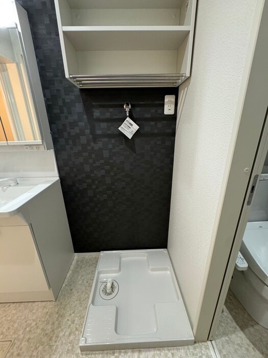 物件内観写真13　(洗濯機置場)