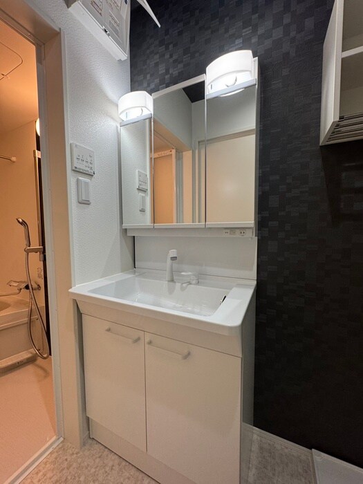 物件内観写真15　(洗面)