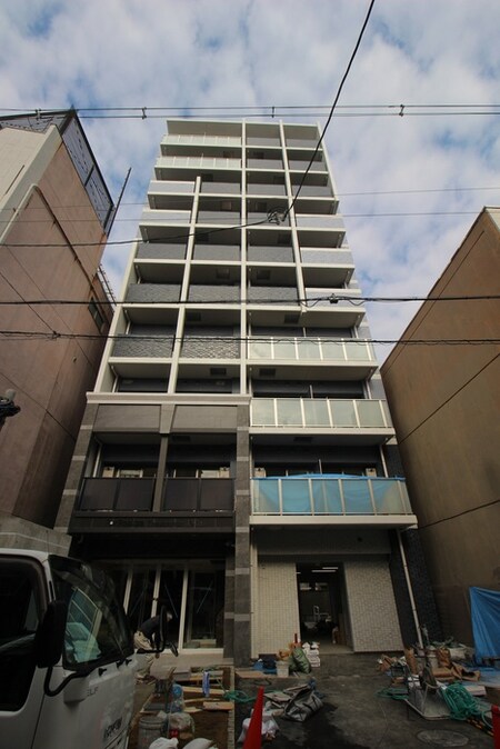 ﾌｫｰﾘｱﾗｲｽﾞ玉造ﾌｪﾘｽ(1001)外観写真