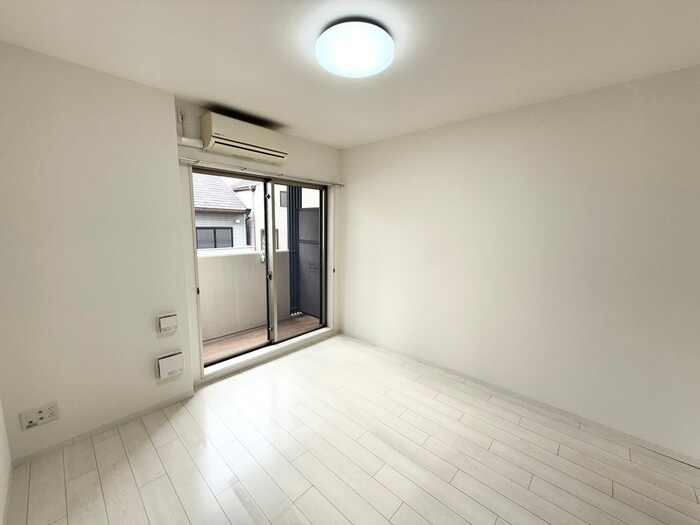 物件内観写真13　(居室)