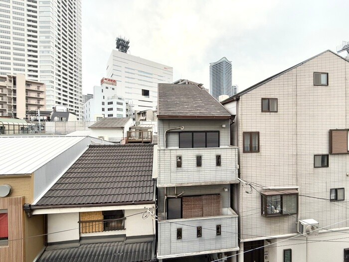 物件内観写真16　(室内からの展望)