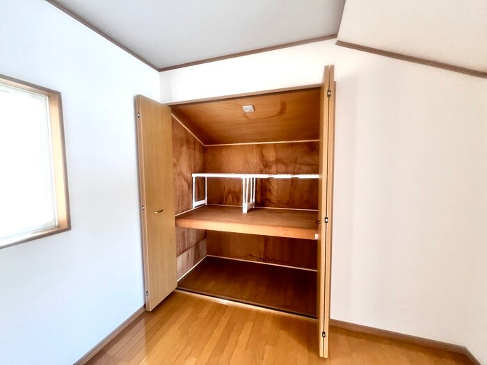 物件内観写真16　(収納)