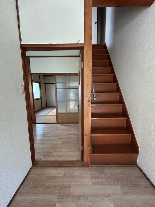 物件内観写真16　(廊下)