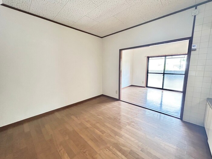 物件内観写真8　(居室)