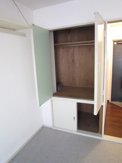 物件内観写真8　(収納)