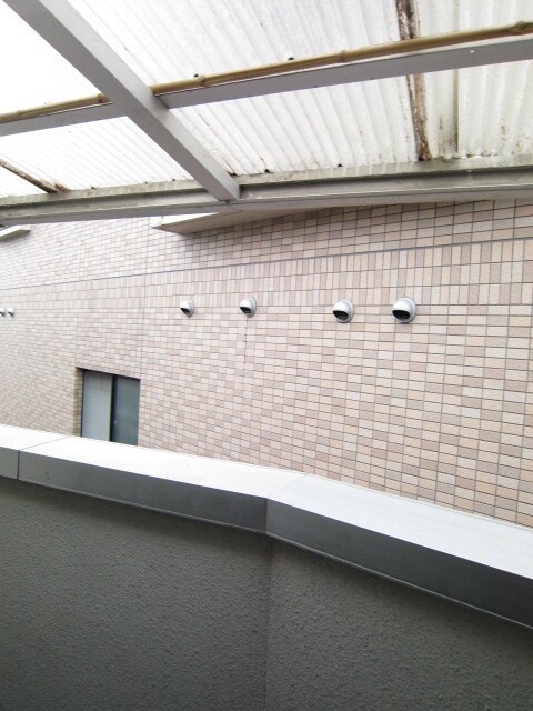 物件内観写真11　(室内からの展望)