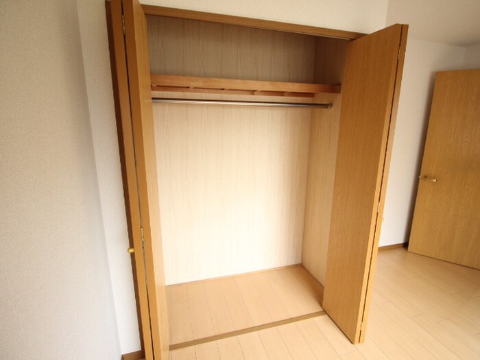 物件内観写真16　(収納)
