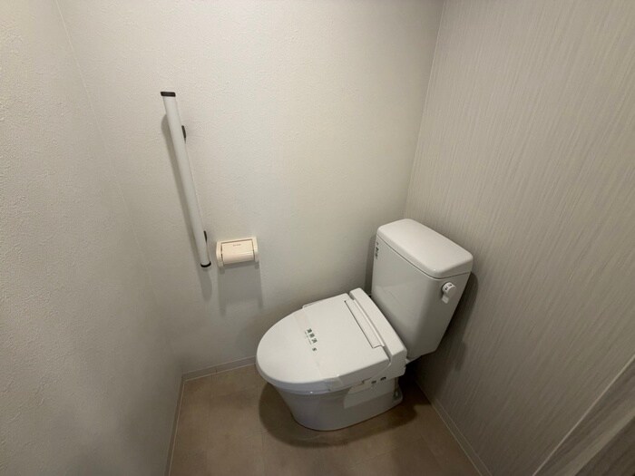 物件内観写真12　(トイレ)