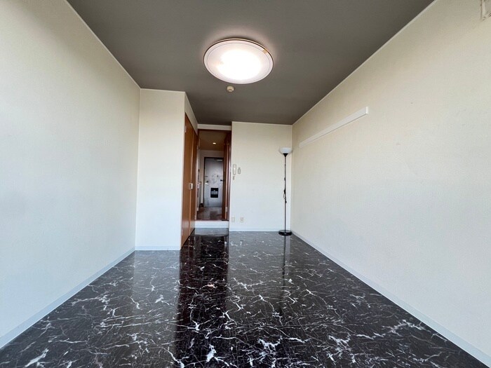 物件内観写真11　(居室)