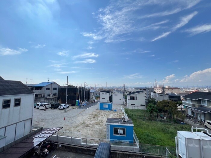 物件内観写真13　(室内からの展望)