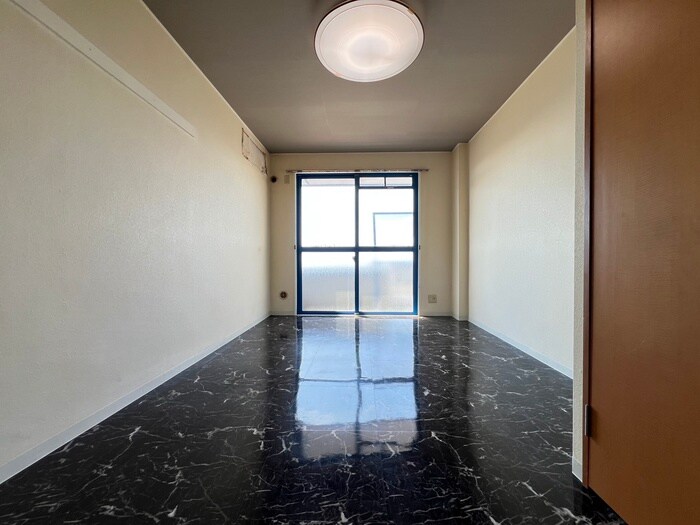 物件内観写真15　(居室)