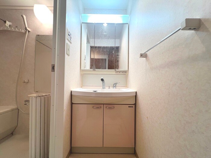 物件内観写真9　(洗面)