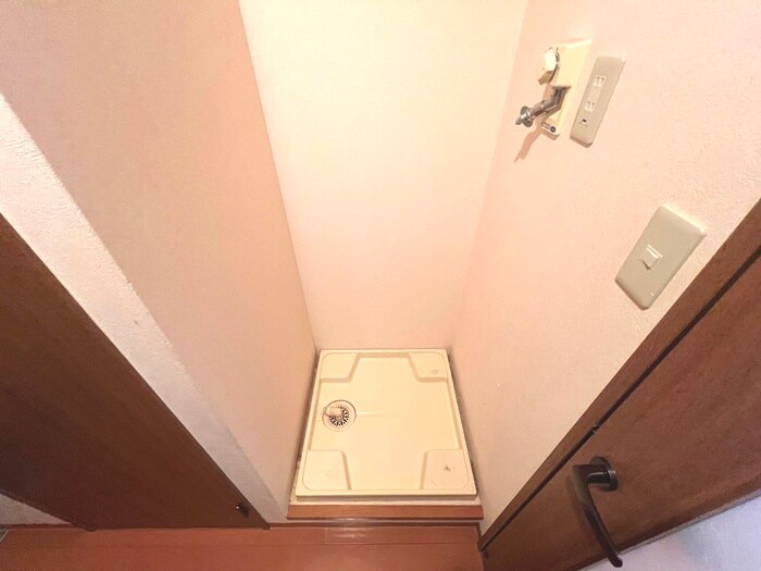 物件内観写真19　(洗濯機置場)