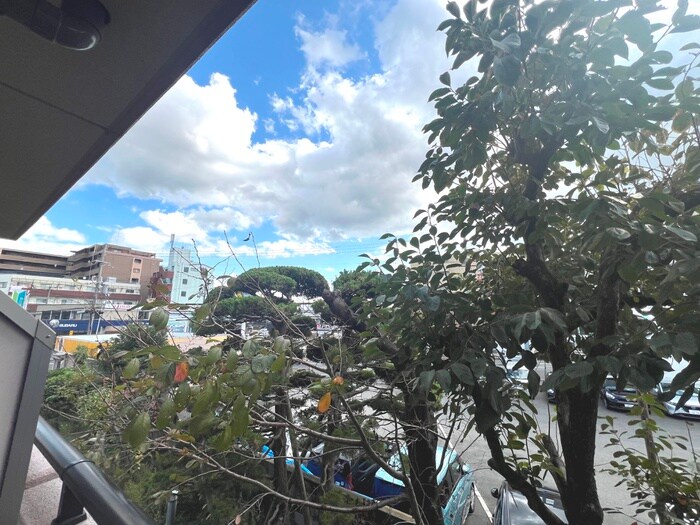 物件内観写真22　(室内からの展望)