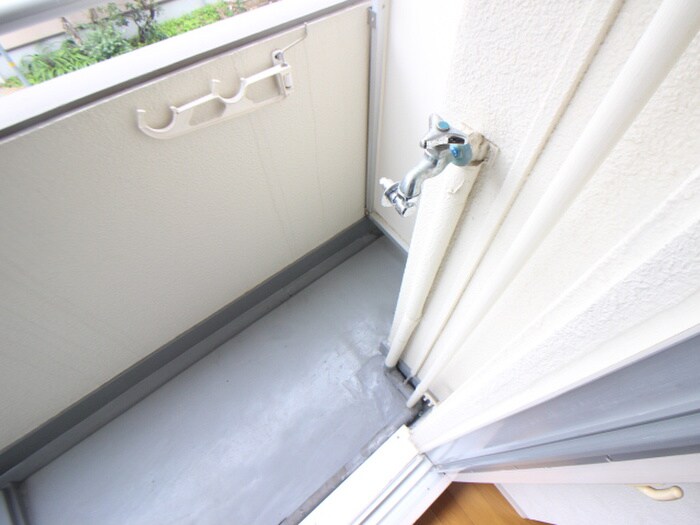 物件内観写真14　(洗濯機置場)