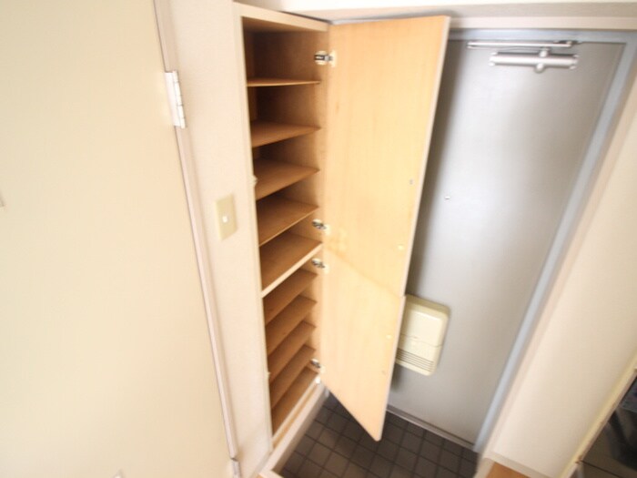 物件内観写真17　(靴箱)
