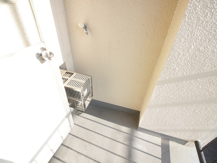 物件内観写真17　(洗濯機置場)