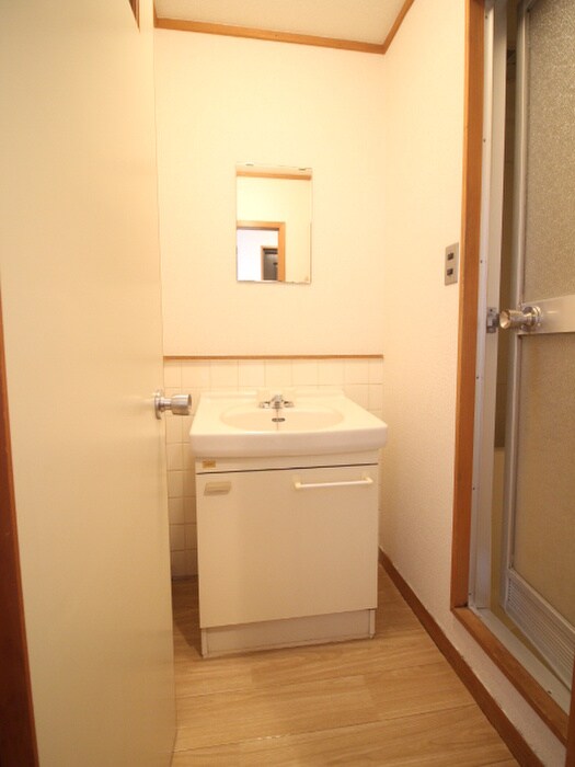 物件内観写真7　(洗面)