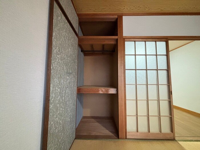 物件内観写真11　(収納)