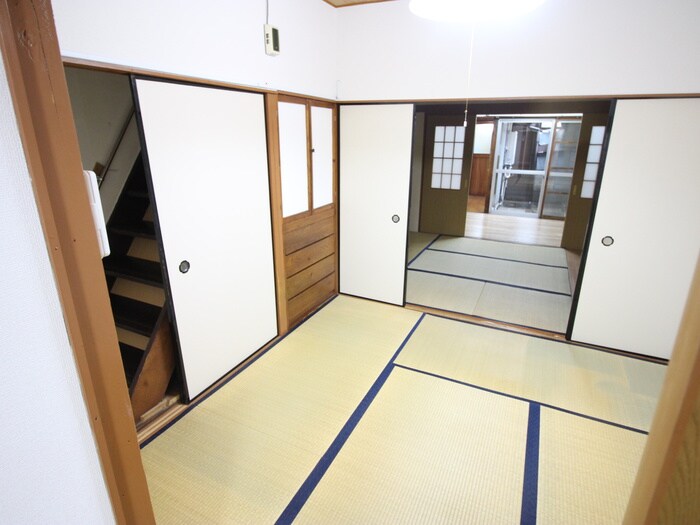 物件内観写真10　(居室)