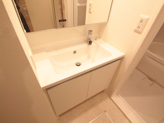 物件内観写真8　(洗面)