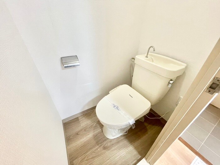 物件内観写真11　(トイレ)