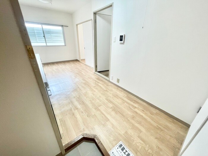 物件内観写真17　(廊下)