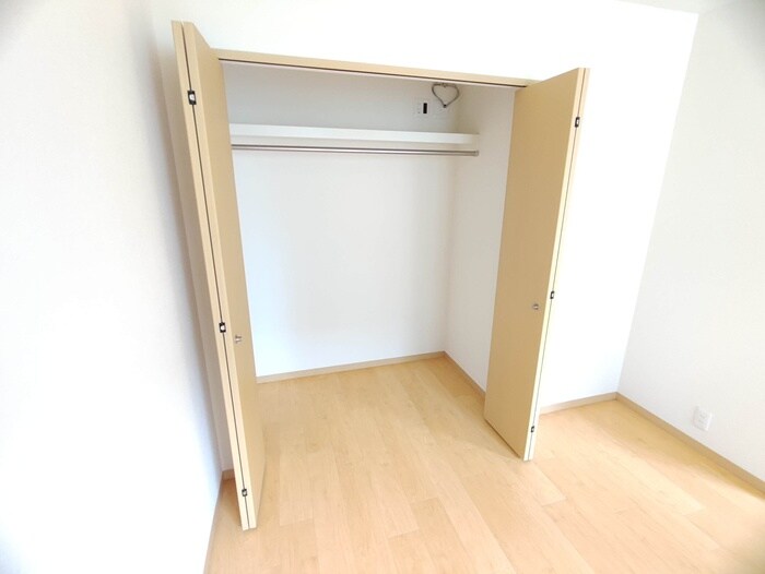 物件内観写真18　(収納)