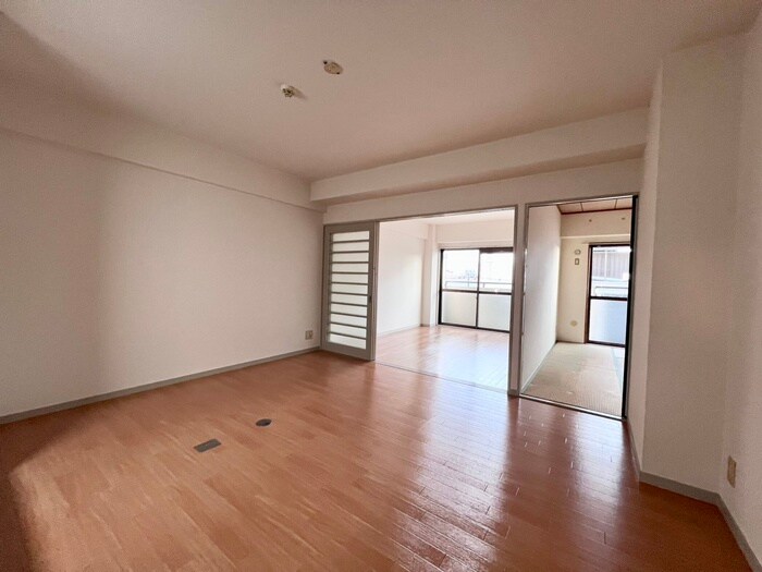 物件内観写真4　(居室)