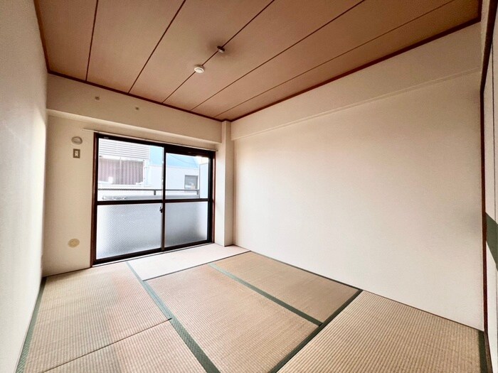 物件内観写真8　(居室)