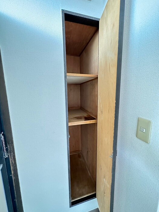 物件内観写真12　(収納)