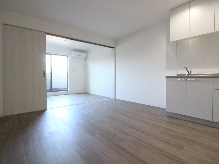 物件内観写真8　(居室)