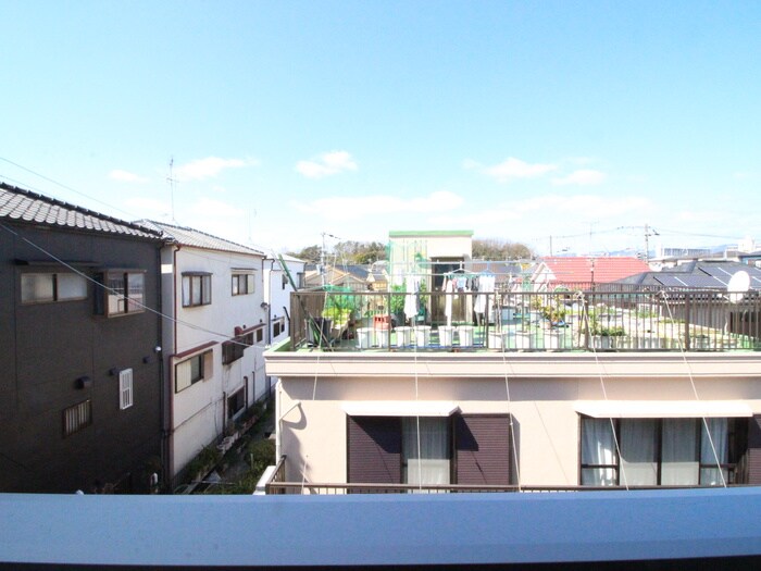 物件内観写真17　(室内からの展望)