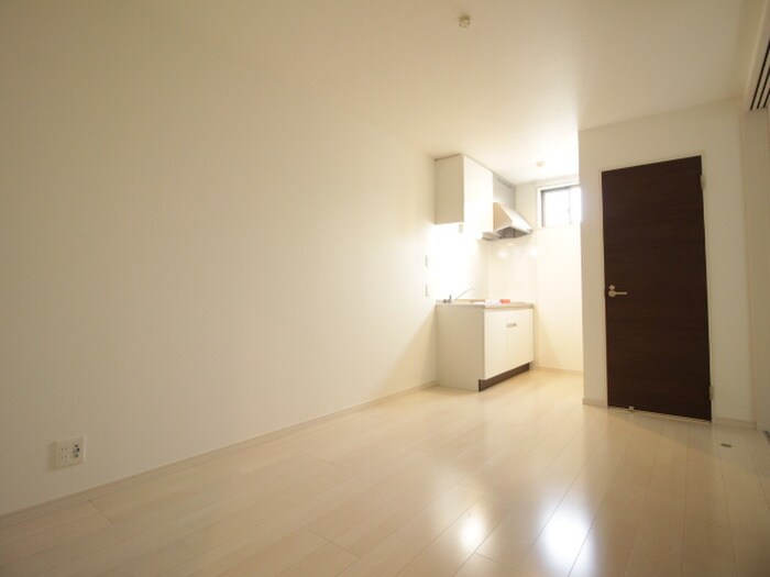 物件内観写真2　(居室)