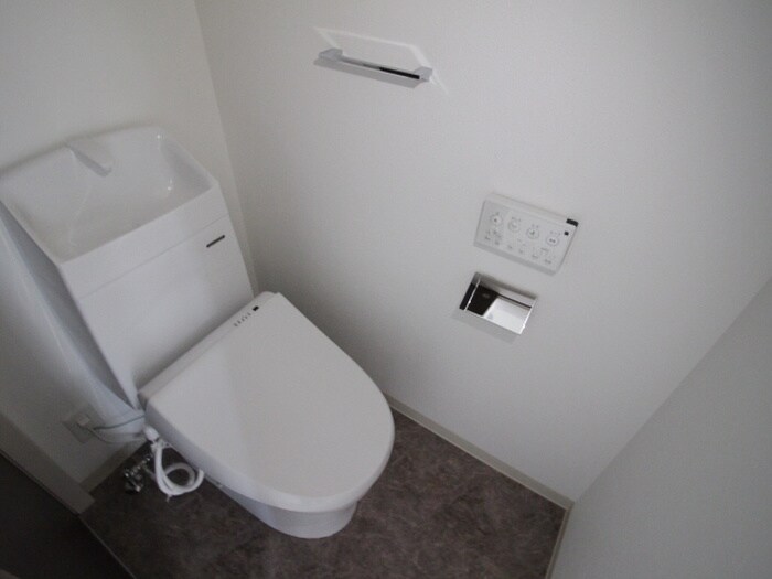 物件内観写真10　(トイレ)