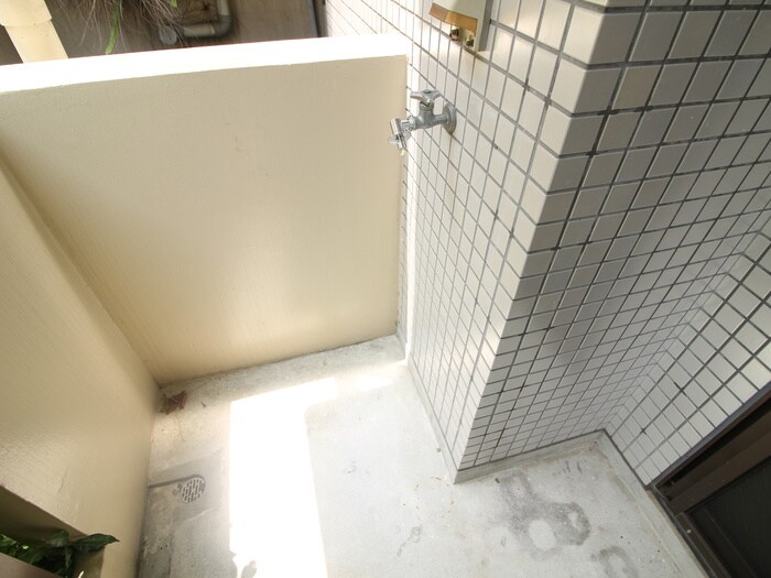 物件内観写真13　(洗濯機置場)