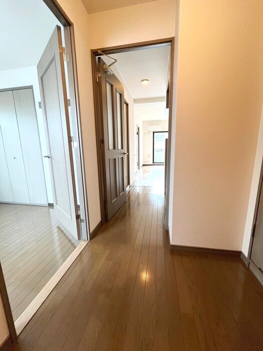物件内観写真18　(廊下)