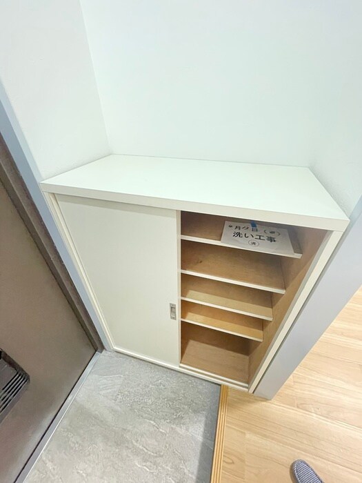 物件内観写真18　(靴箱)