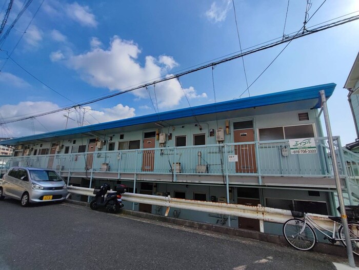 物件外観写真1　(外観写真)