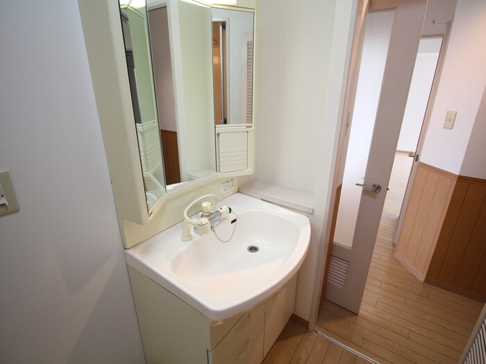 物件内観写真10　(洗面)