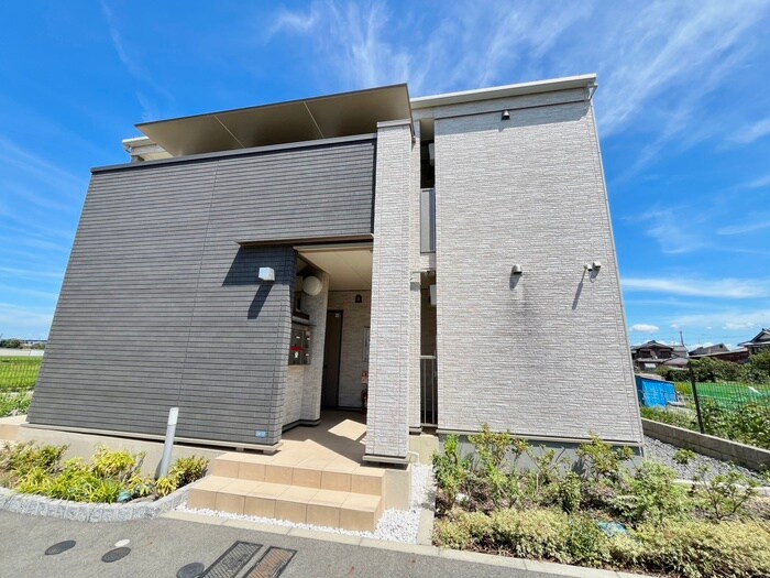 物件外観写真1　(外観写真)